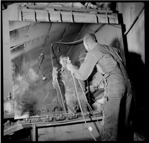 Rabil photo of Artcraft Glass Company worker
